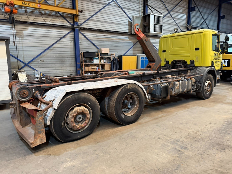 Scania 94G-260 6x2 HOOKLIFT - MANUAL - BE TRUCK - Hook lift truck: picture 4 Scania 94G-260 6x2 HOOKLIFT - MANUAL - BE TRUCK - Hook lift truck: picture 4