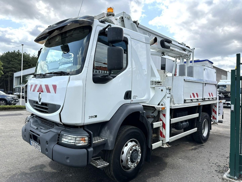 Truck Renault MIDLUM 280dxi 4x4 18m SKYLIFT / HUBARBEITSBÜHNE - COMILEV 180 TP - NACELLE / HOOGWERKER - 182.000km - MANUAL - GOOD CONDITION: picture 8 Truck Renault MIDLUM 280dxi 4x4 18m SKYLIFT / HUBARBEITSBÜHNE - COMILEV 180 TP - NACELLE / HOOGWERKER - 182.000km - MANUAL - GOOD CONDITION: picture 8