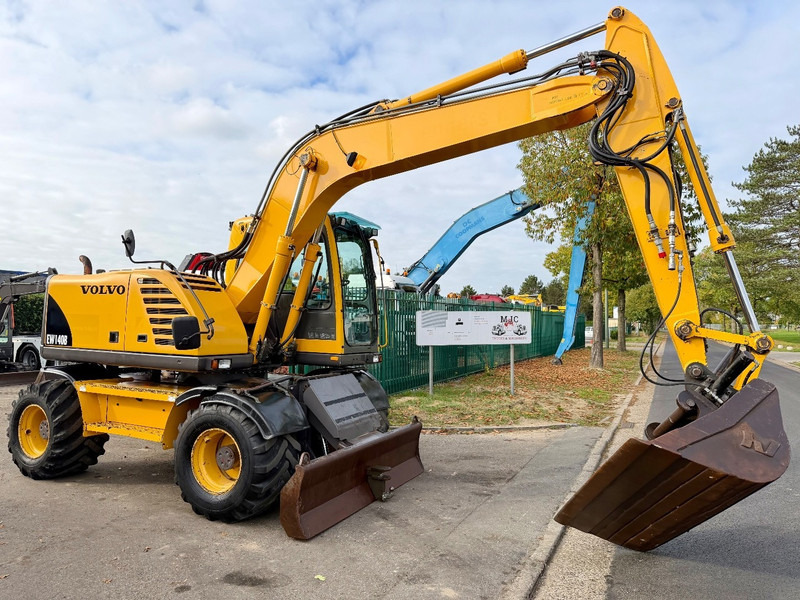 Volvo EW 140 B *FULL HYDR* - BLADE - 10.485h - TILT BUCKET - CE - NL MACHINE - GOOD CONDITION - Wheel excavator: picture 1 Volvo EW 140 B *FULL HYDR* - BLADE - 10.485h - TILT BUCKET - CE - NL MACHINE - GOOD CONDITION - Wheel excavator: picture 1