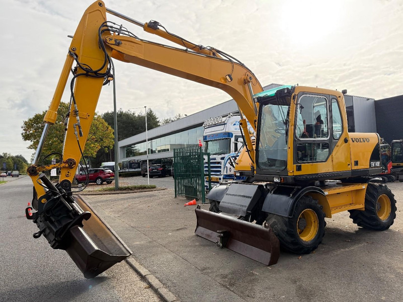 Volvo EW 140 B *FULL HYDR* - BLADE - 10.485h - TILT BUCKET -  CE - NL MACHINE - GOOD CONDITION - Wheel excavator: picture 2 Volvo EW 140 B *FULL HYDR* - BLADE - 10.485h - TILT BUCKET -  CE - NL MACHINE - GOOD CONDITION - Wheel excavator: picture 2