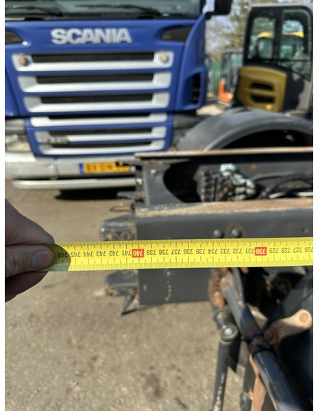 Cab chassis truck Volvo FM 340 8x2 CHASSIS (7m35) - LIFT+STEERING AXLE - MANUAL GEARBOX - EURO 3 - TÜV 05/2025 - BE TRUCK: picture 9