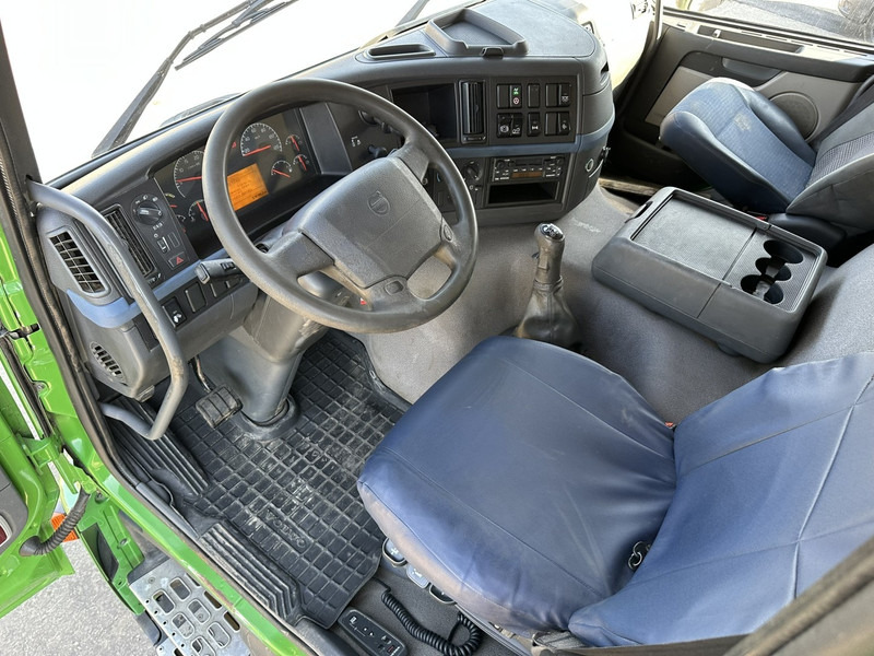 Cab chassis truck Volvo FM 340 8x2 CHASSIS (7m35) - LIFT+STEERING AXLE - MANUAL GEARBOX - EURO 3 - TÜV 05/2025 - BE TRUCK: picture 10