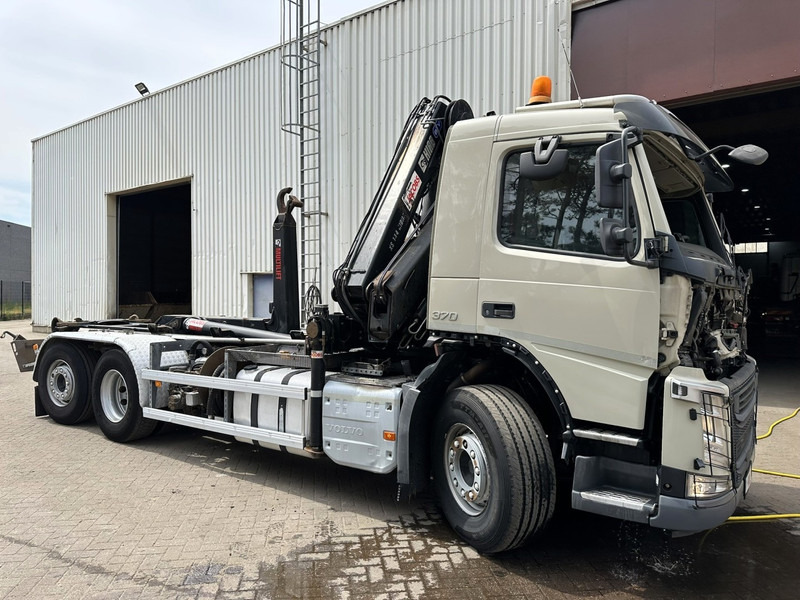 Volvo FM 370 6x2 HOOKLIFT 21T + CRANE HIAB 144 E-4 HIDUO - ENGINE / GEARBOX OK - CHASSIS OK - RUNNING + DRIVING - BE TRUCK - Hook lift truck, Crane truck: picture 3 Volvo FM 370 6x2 HOOKLIFT 21T + CRANE HIAB 144 E-4 HIDUO - ENGINE / GEARBOX OK - CHASSIS OK - RUNNING + DRIVING - BE TRUCK - Hook lift truck, Crane truck: picture 3