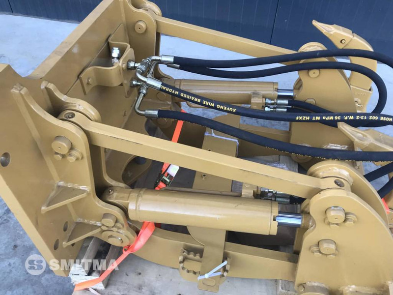 Cat D4K - Attachment for Construction machinery: picture 4 Cat D4K - Attachment for Construction machinery: picture 4