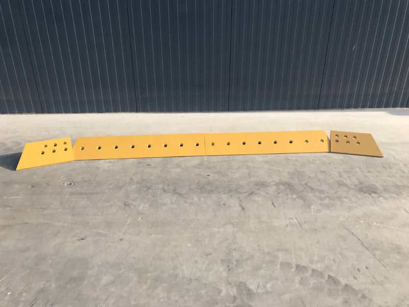 Cat D6T - Attachment for Construction machinery: picture 1 Cat D6T - Attachment for Construction machinery: picture 1