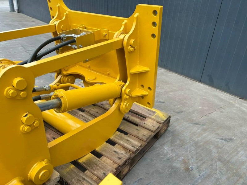 Komatsu D38 - Attachment for Construction machinery: picture 5 Komatsu D38 - Attachment for Construction machinery: picture 5