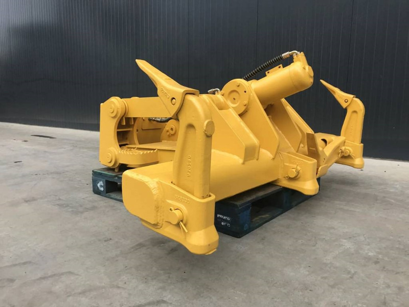 Komatsu D41 - Attachment for Construction machinery: picture 2 Komatsu D41 - Attachment for Construction machinery: picture 2