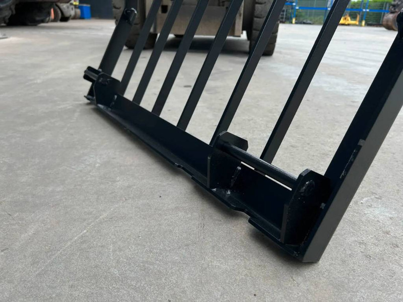 Cat 320D Guard - Cab and interior for Construction machinery: picture 5 Cat 320D Guard - Cab and interior for Construction machinery: picture 5
