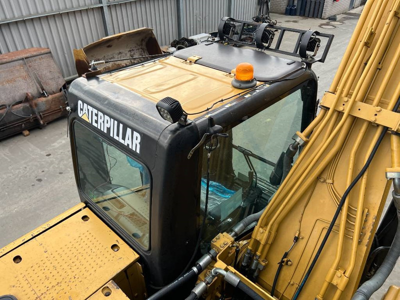 Crawler excavator Cat 320D L: picture 20