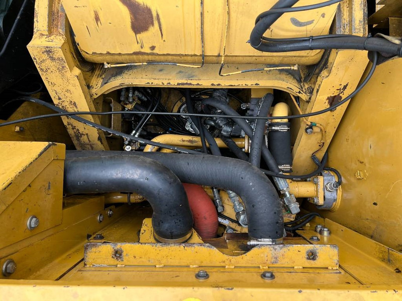 Crawler excavator Cat 328D LCR: picture 15