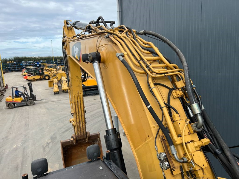 Crawler excavator Cat 328D LCR: picture 18