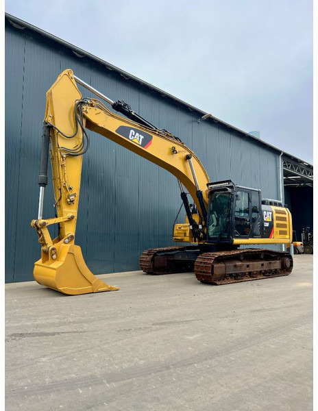 Cat 330F L - Crawler excavator: picture 1 Cat 330F L - Crawler excavator: picture 1