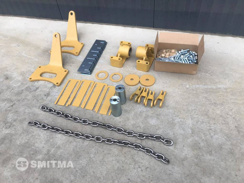 Cat 745C - Tail lift for Construction machinery: picture 3 Cat 745C - Tail lift for Construction machinery: picture 3
