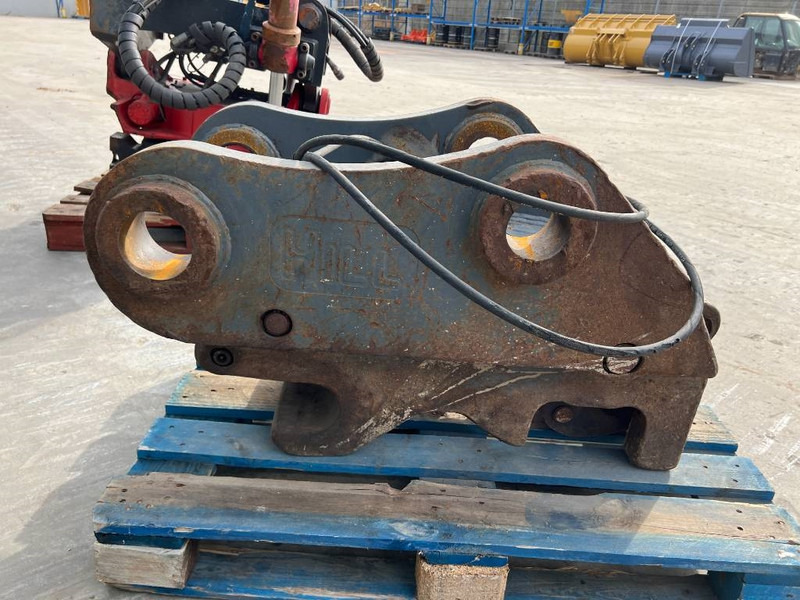 Miller Caterpillar 330C / 330D / 336D / 336E / 336F Geith - Quick coupler for Construction machinery: picture 4 Miller Caterpillar 330C / 330D / 336D / 336E / 336F Geith - Quick coupler for Construction machinery: picture 4