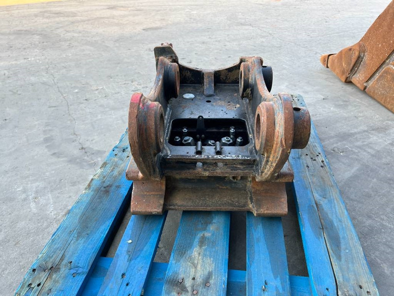 OilQuick OQ65 - 311F / 313F / 315F - Quick coupler for Construction machinery: picture 5 OilQuick OQ65 - 311F / 313F / 315F - Quick coupler for Construction machinery: picture 5