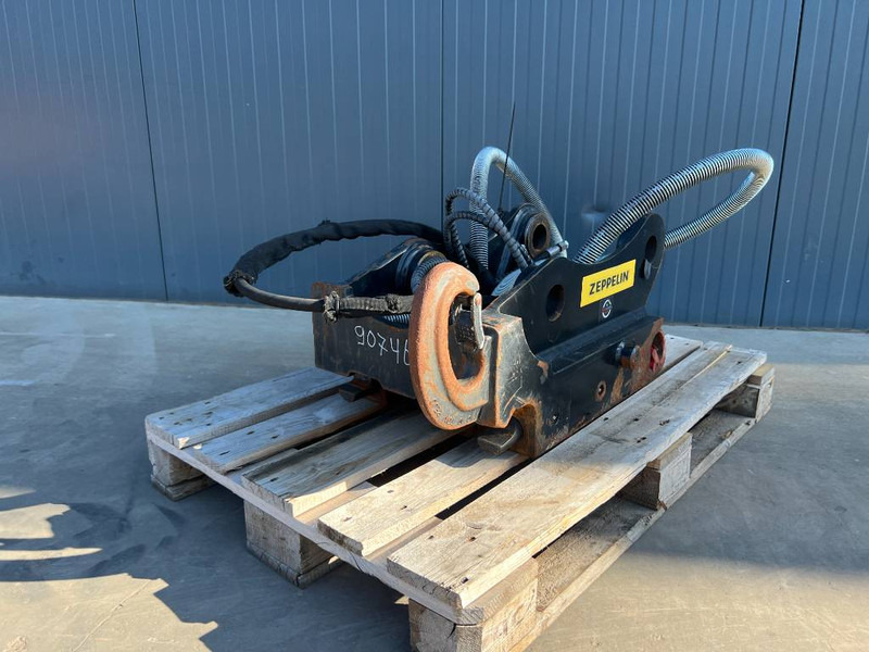 OilQuick OQ65 - 311F / 313F / 315F - Quick coupler for Construction machinery: picture 1 OilQuick OQ65 - 311F / 313F / 315F - Quick coupler for Construction machinery: picture 1