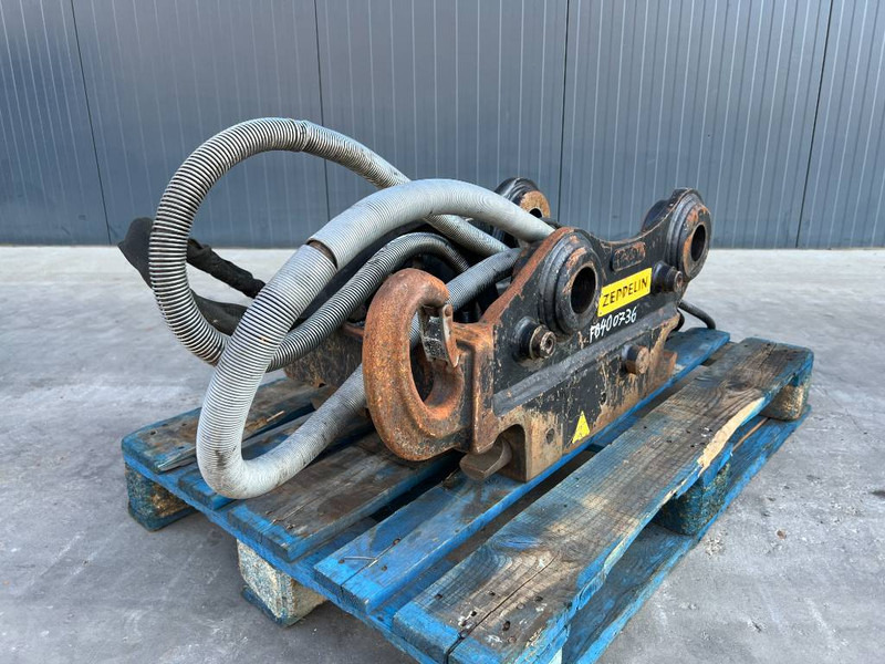 OilQuick OQ65 - M314F / M316F / M318F - Quick coupler for Construction machinery: picture 1 OilQuick OQ65 - M314F / M316F / M318F - Quick coupler for Construction machinery: picture 1