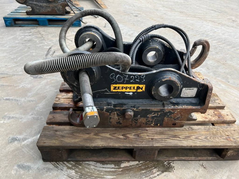OilQuick OQ70/55 - 320E / 325F - Quick coupler for Construction machinery: picture 4 OilQuick OQ70/55 - 320E / 325F - Quick coupler for Construction machinery: picture 4