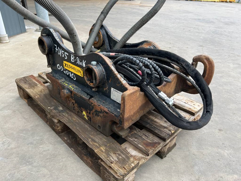 OilQuick OQ70/55 - 320F - Quick coupler for Construction machinery: picture 3 OilQuick OQ70/55 - 320F - Quick coupler for Construction machinery: picture 3