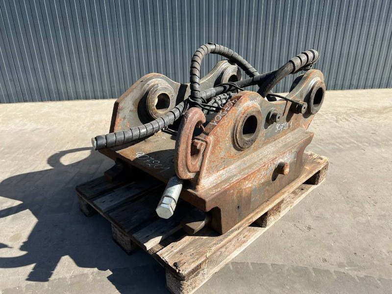 OilQuick OQ90 / 349E - 352F - Quick coupler for Construction machinery: picture 1 OilQuick OQ90 / 349E - 352F - Quick coupler for Construction machinery: picture 1