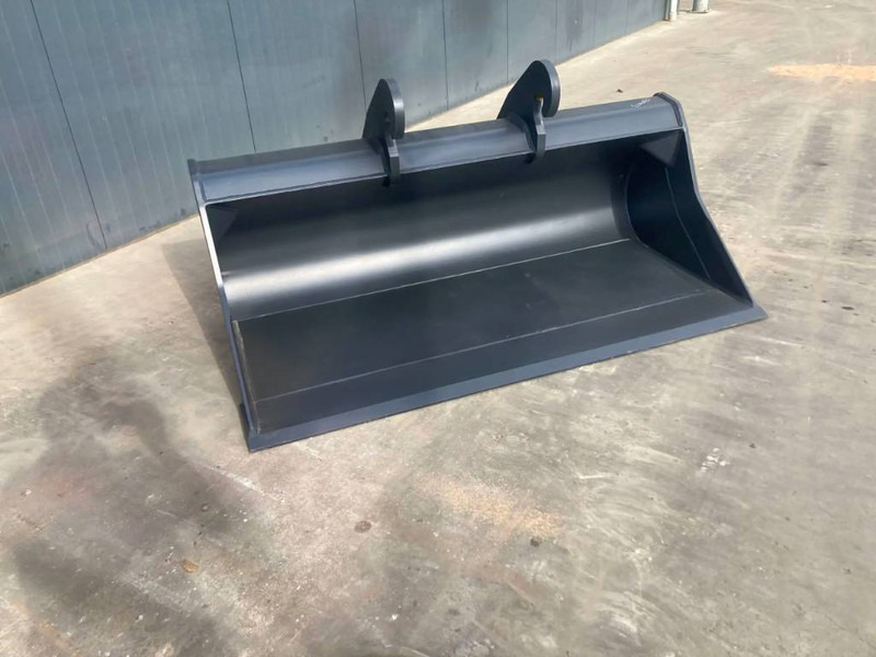 Smitma CW30 2.00m - Bucket for Construction machinery: picture 4 Smitma CW30 2.00m - Bucket for Construction machinery: picture 4