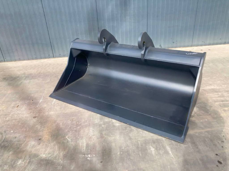 Smitma CW40 2.00m - Bucket for Construction machinery: picture 1 Smitma CW40 2.00m - Bucket for Construction machinery: picture 1