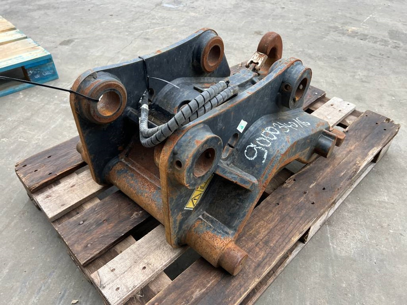 Verachtert CW20 - 312 / 311F / 313F / 315F - Quick coupler for Construction machinery: picture 5 Verachtert CW20 - 312 / 311F / 313F / 315F - Quick coupler for Construction machinery: picture 5