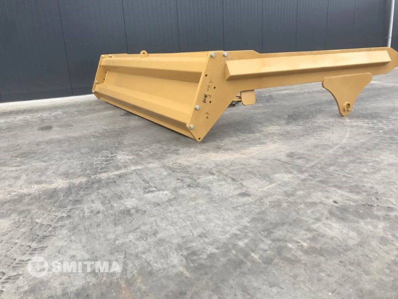 Volvo A40F - Tail lift for Construction machinery: picture 4 Volvo A40F - Tail lift for Construction machinery: picture 4