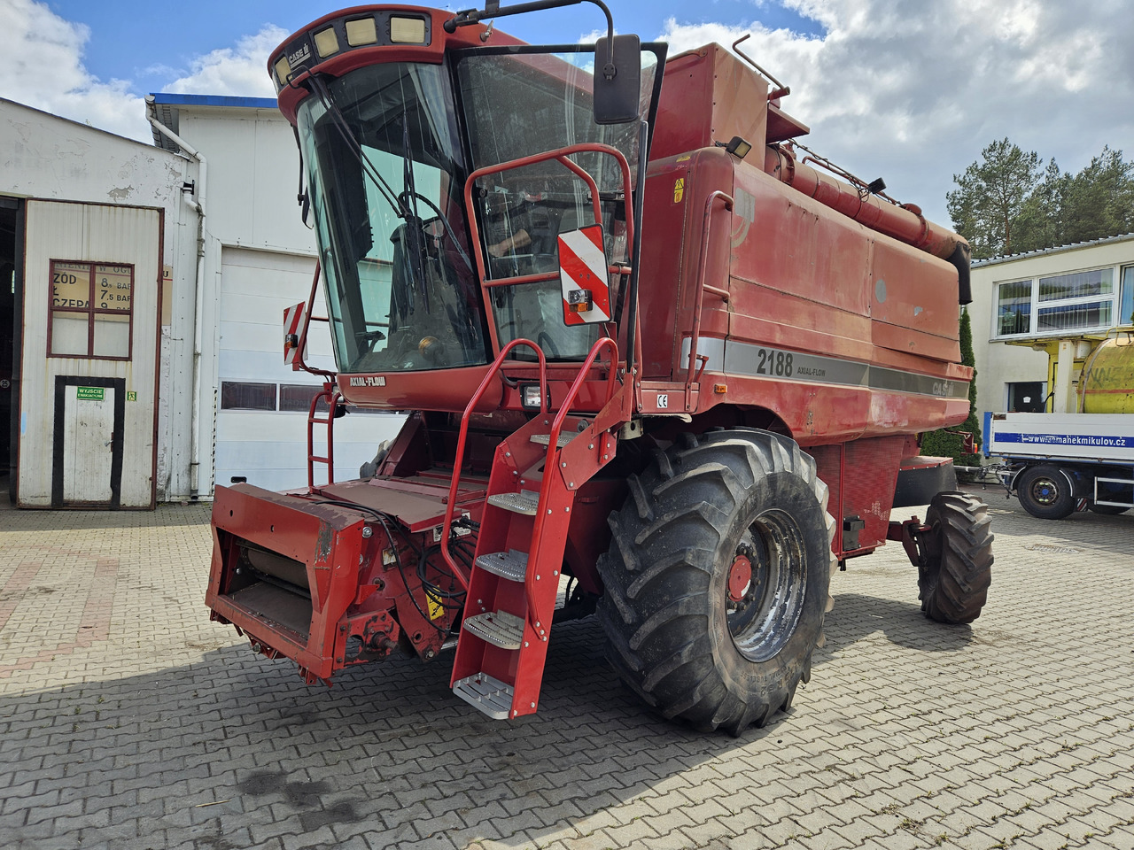 Case 2188E - Combine harvester: picture 1 Case 2188E - Combine harvester: picture 1