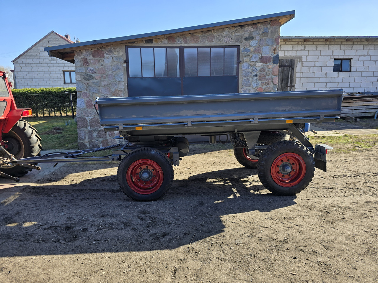 Przyczepa wywrotka - Farm tipping trailer/ Dumper: picture 1 Przyczepa wywrotka - Farm tipping trailer/ Dumper: picture 1