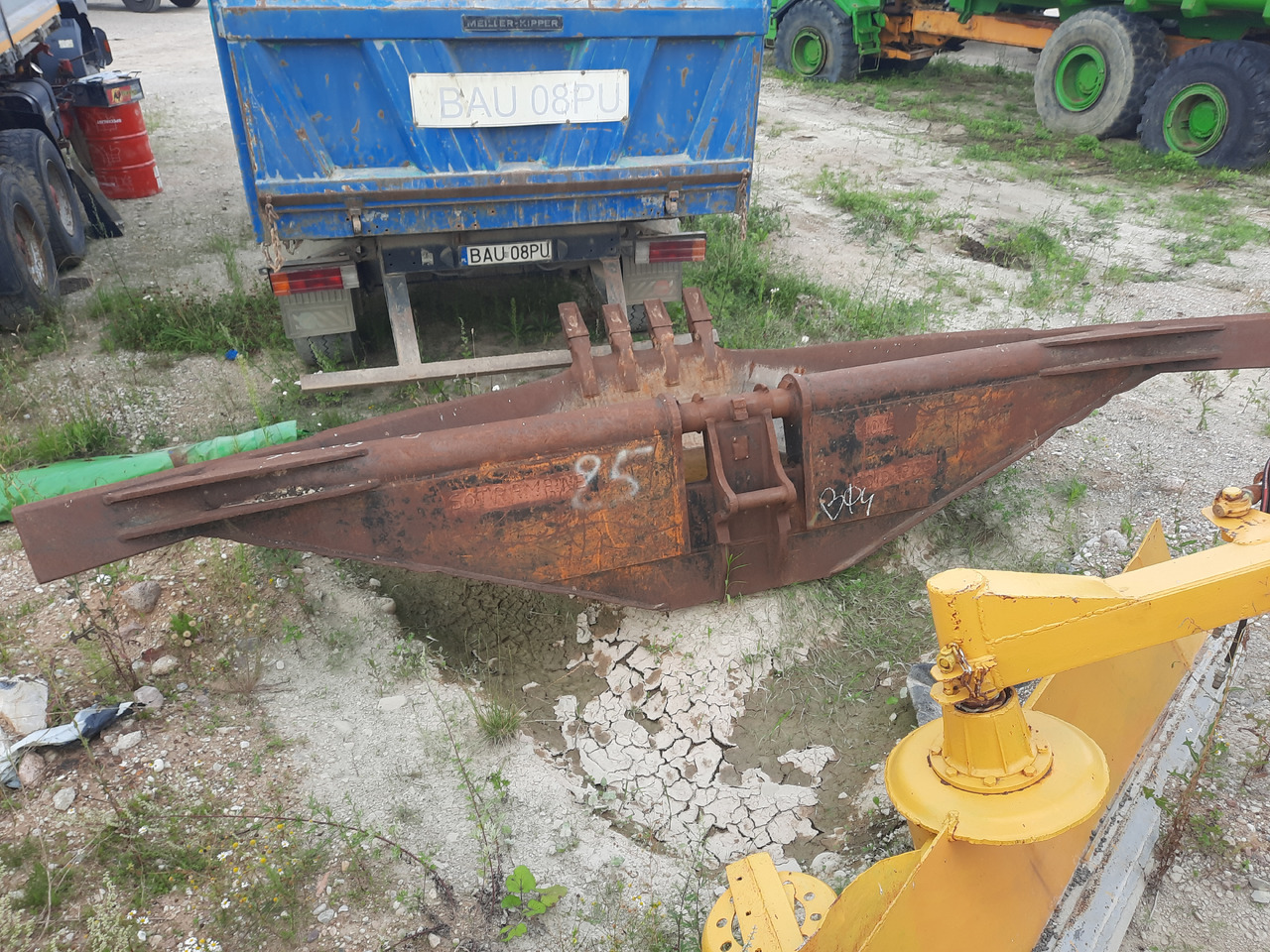 SOTRAMAINE 104 Łyżka trapezowa - Bucket for Construction machinery: picture 4 SOTRAMAINE 104 Łyżka trapezowa - Bucket for Construction machinery: picture 4