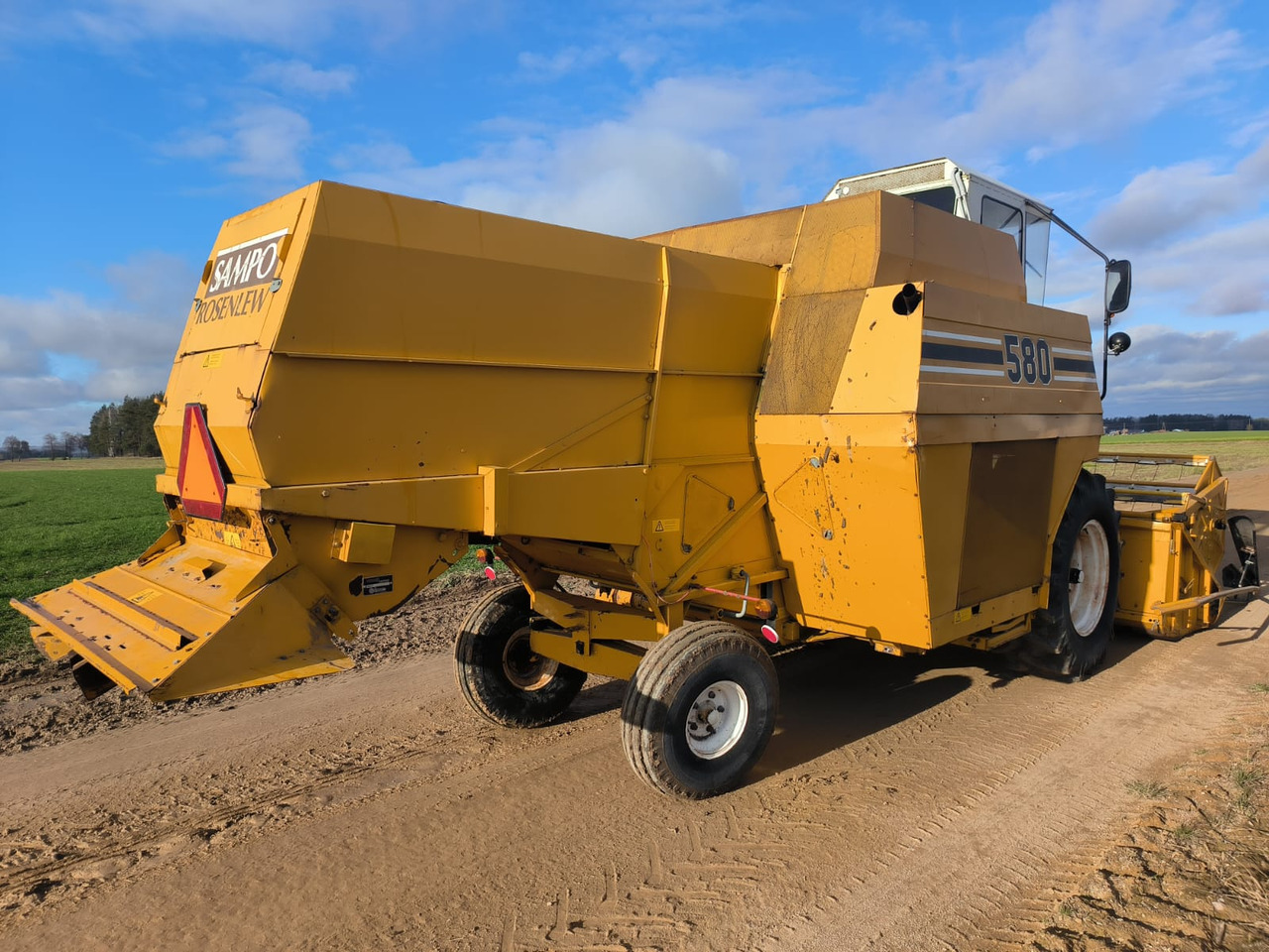 Sampo Rosenlew 580 - Combine harvester: picture 5 Sampo Rosenlew 580 - Combine harvester: picture 5