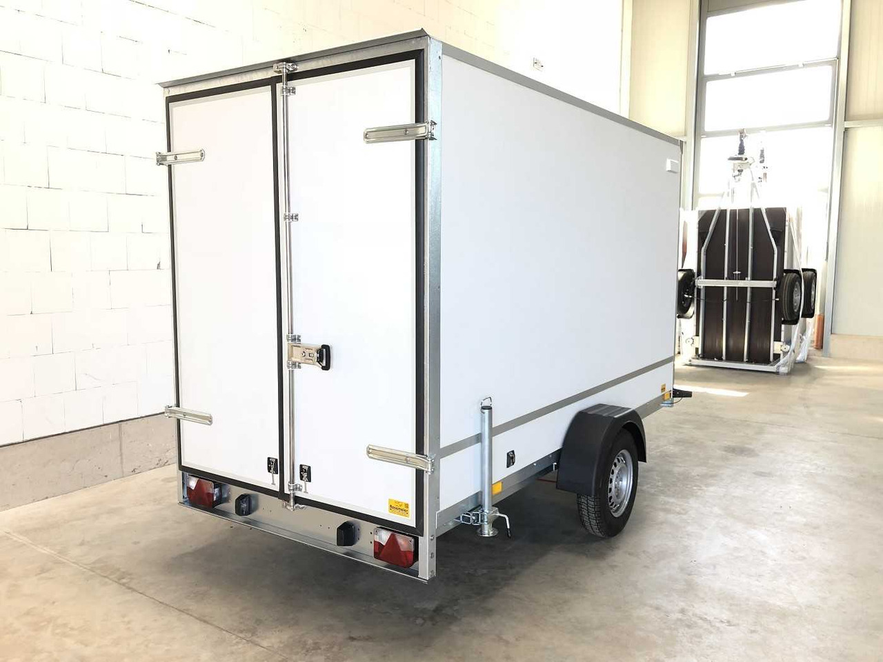 BLYSS F1330HD Kofferanhänger - Closed box trailer: picture 3 BLYSS F1330HD Kofferanhänger - Closed box trailer: picture 3