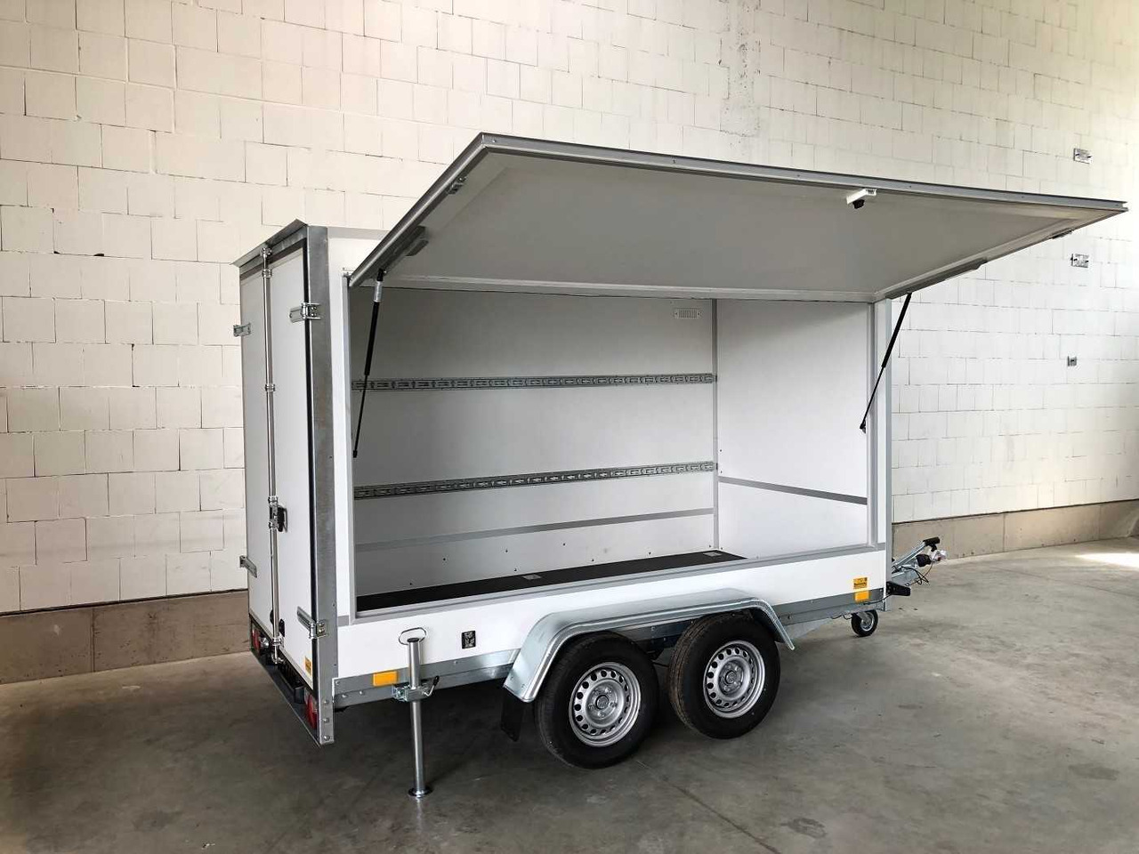 BLYSS F2030HTD VKL Kofferanhänger - Closed box trailer: picture 2 BLYSS F2030HTD VKL Kofferanhänger - Closed box trailer: picture 2