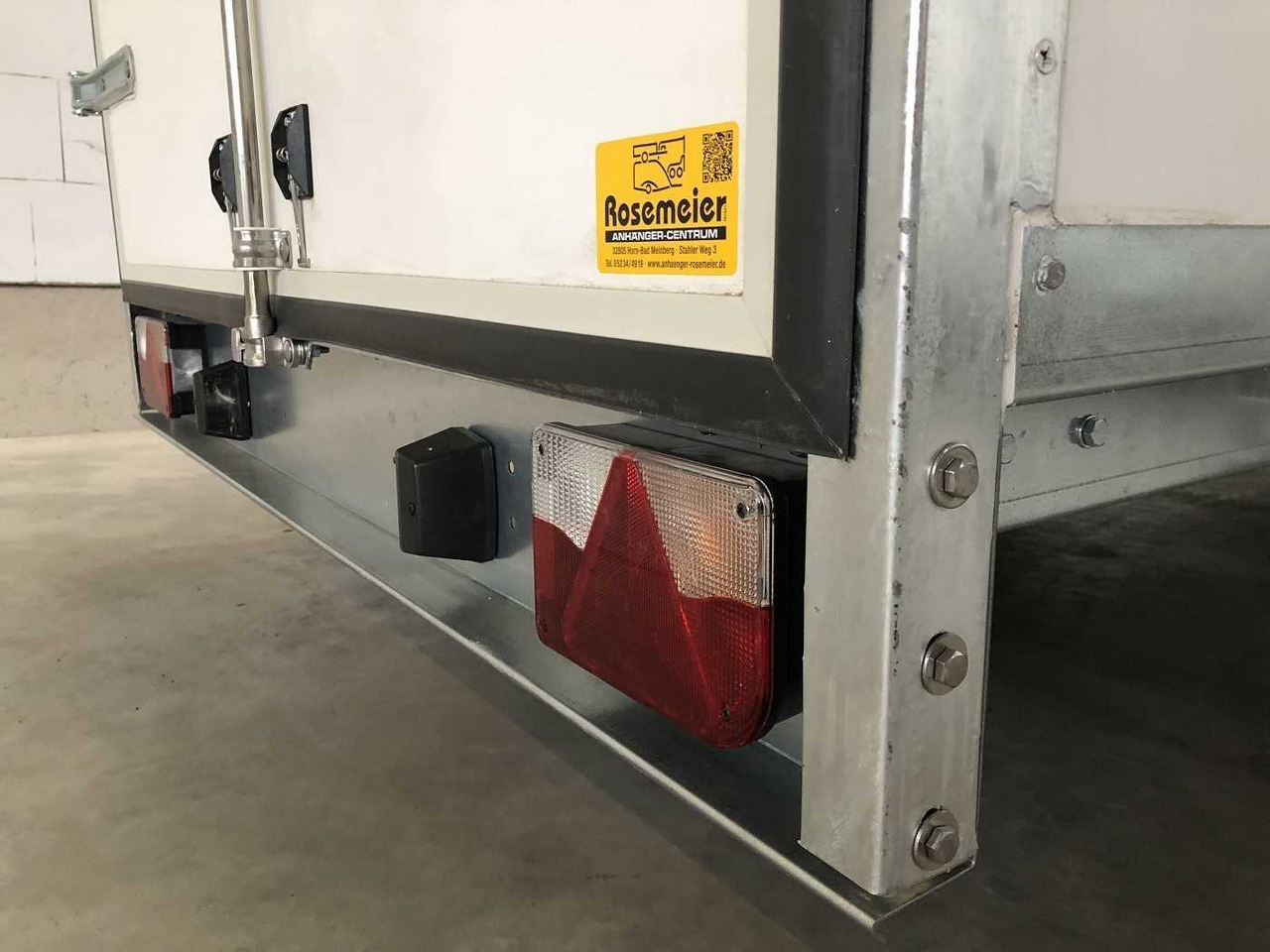 BLYSS F2736HTD Kofferanhänger - Closed box trailer: picture 4 BLYSS F2736HTD Kofferanhänger - Closed box trailer: picture 4