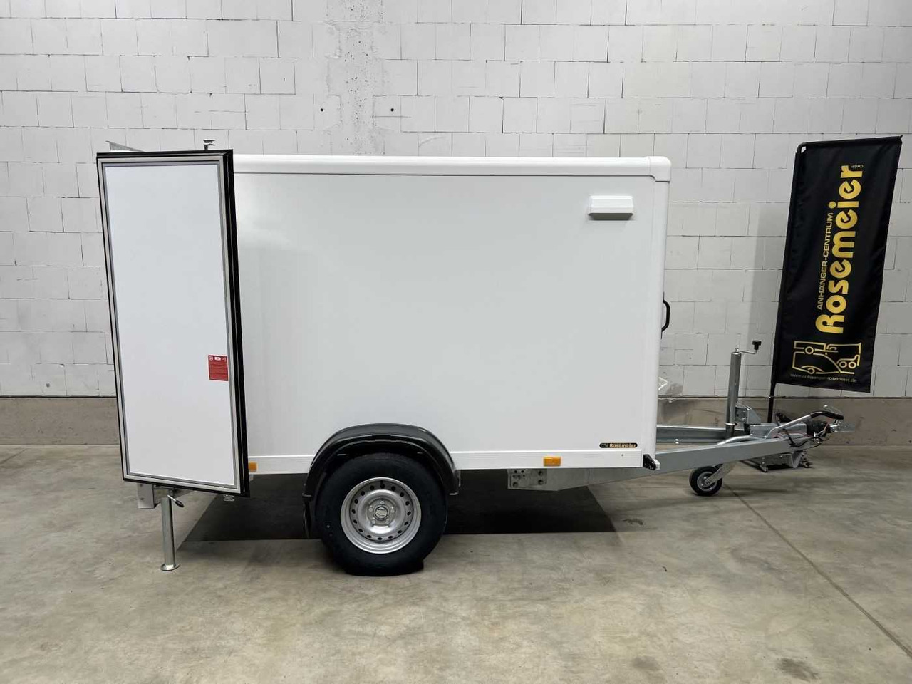 BLYSS FS1326/150HL Kofferanhänger - Closed box trailer: picture 1 BLYSS FS1326/150HL Kofferanhänger - Closed box trailer: picture 1