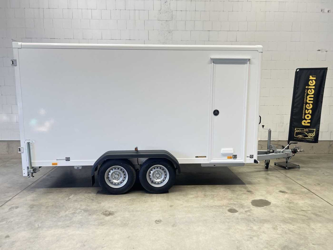 BLYSS FS2740/200HTL Seitentür Kofferanhänger - Closed box trailer: picture 2 BLYSS FS2740/200HTL Seitentür Kofferanhänger - Closed box trailer: picture 2