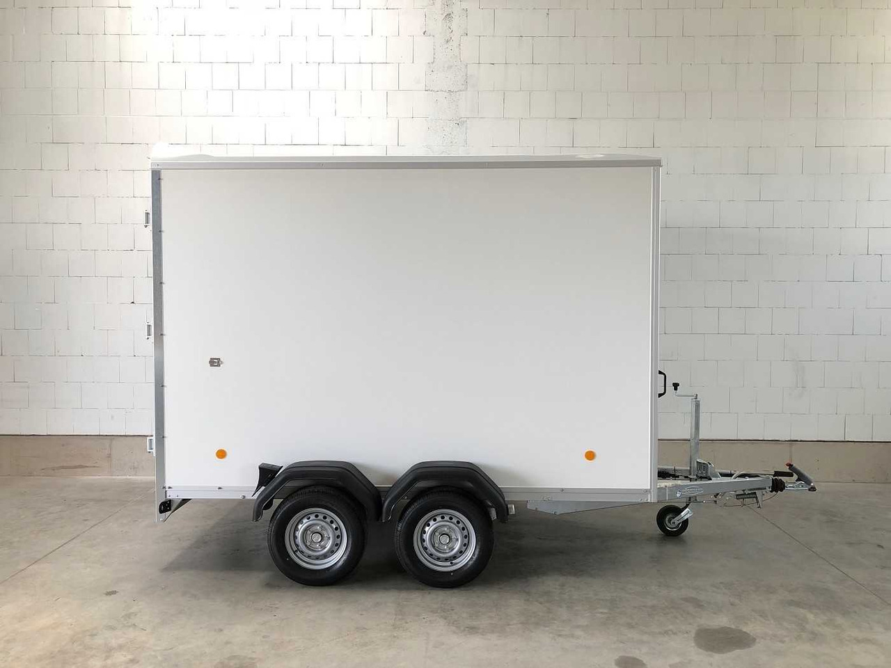 BOECKMANN KT 3015/20 H Kofferanhänger - Closed box trailer: picture 2 BOECKMANN KT 3015/20 H Kofferanhänger - Closed box trailer: picture 2