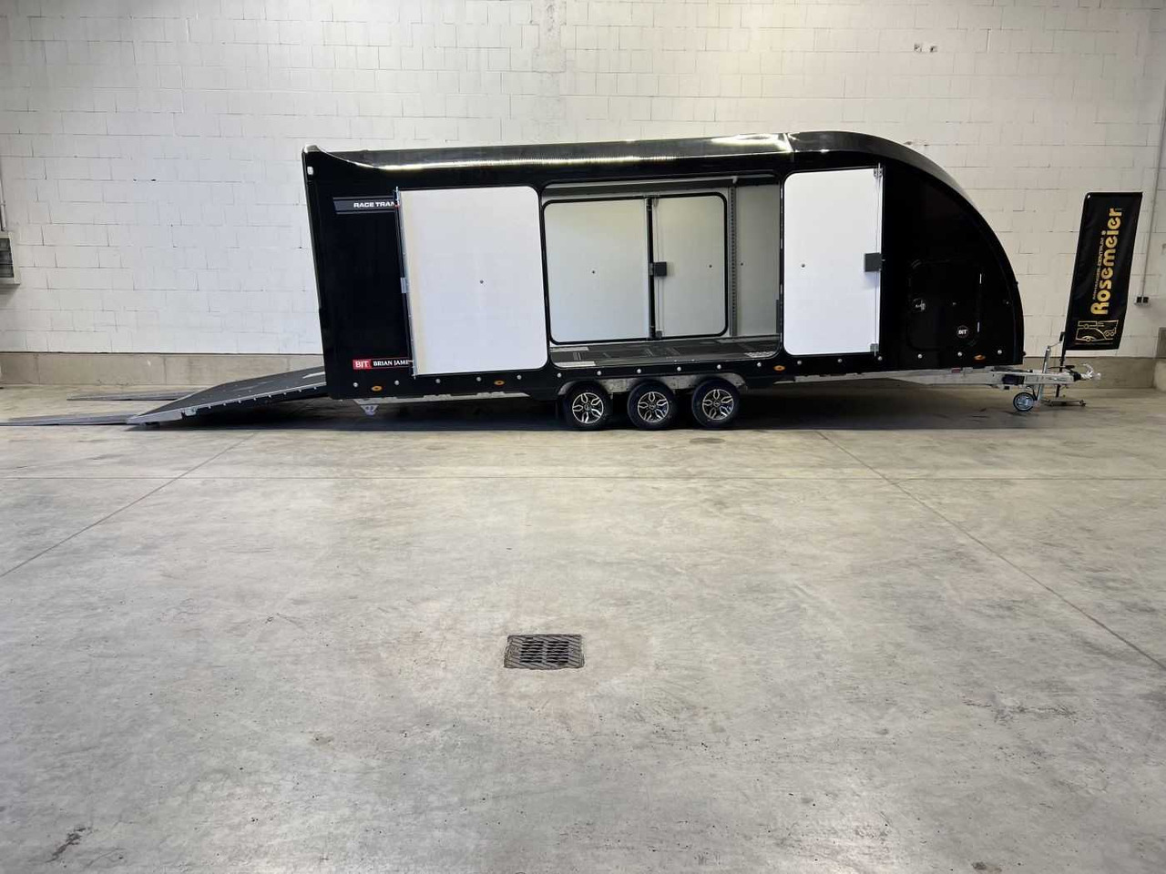 BRIAN_JAMES Race Transporter 7 Autotransporter geschlossen - Autotransporter trailer: picture 1 BRIAN_JAMES Race Transporter 7 Autotransporter geschlossen - Autotransporter trailer: picture 1