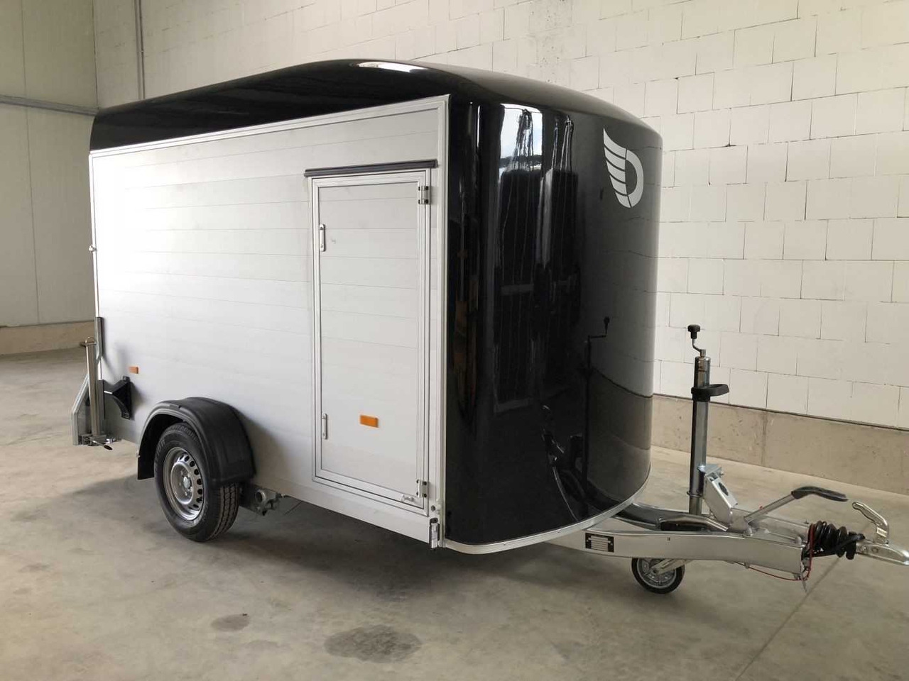 CHEVAL LIBERTE DEBON C300 Roadster Kofferanhänger - Motorcycle trailer: picture 2 CHEVAL LIBERTE DEBON C300 Roadster Kofferanhänger - Motorcycle trailer: picture 2