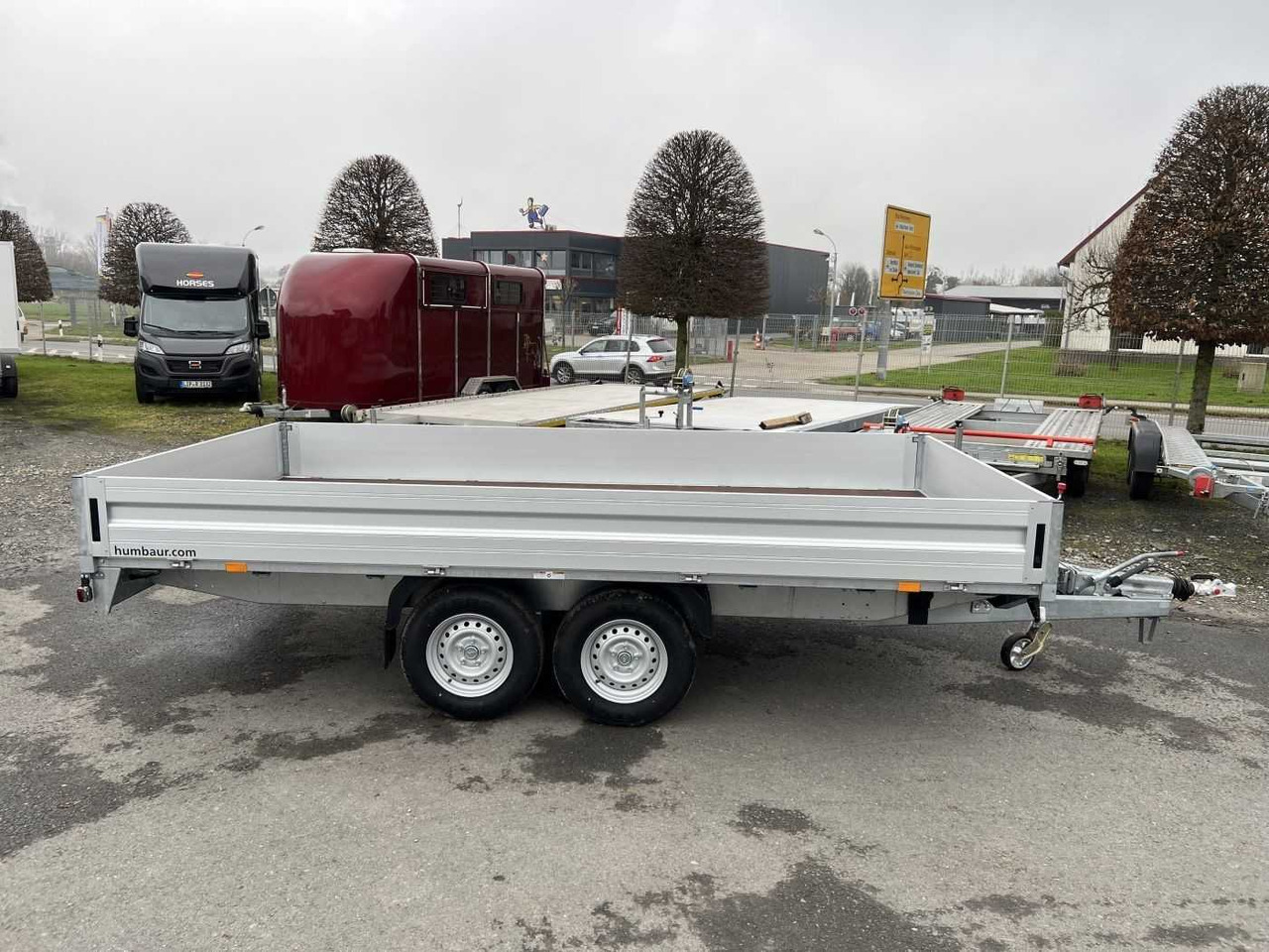 HUMBAUR HT 354121 Hochlader - Dropside/ Flatbed trailer: picture 1 HUMBAUR HT 354121 Hochlader - Dropside/ Flatbed trailer: picture 1