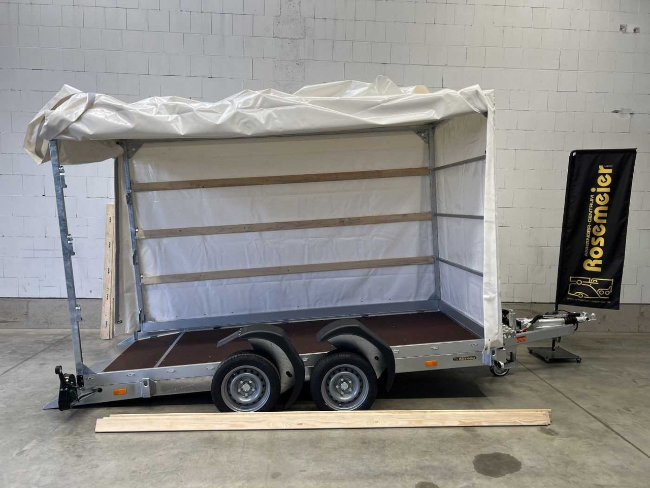 VEZEKO Husky FB 35.35 Plane weiß Absenker - Trailer: picture 1 VEZEKO Husky FB 35.35 Plane weiß Absenker - Trailer: picture 1