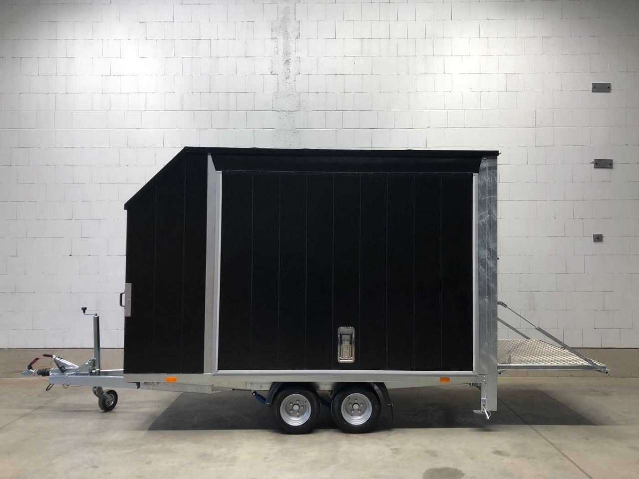 VEZEKO Kart 3 Kofferanhänger - Trailer: picture 1 VEZEKO Kart 3 Kofferanhänger - Trailer: picture 1