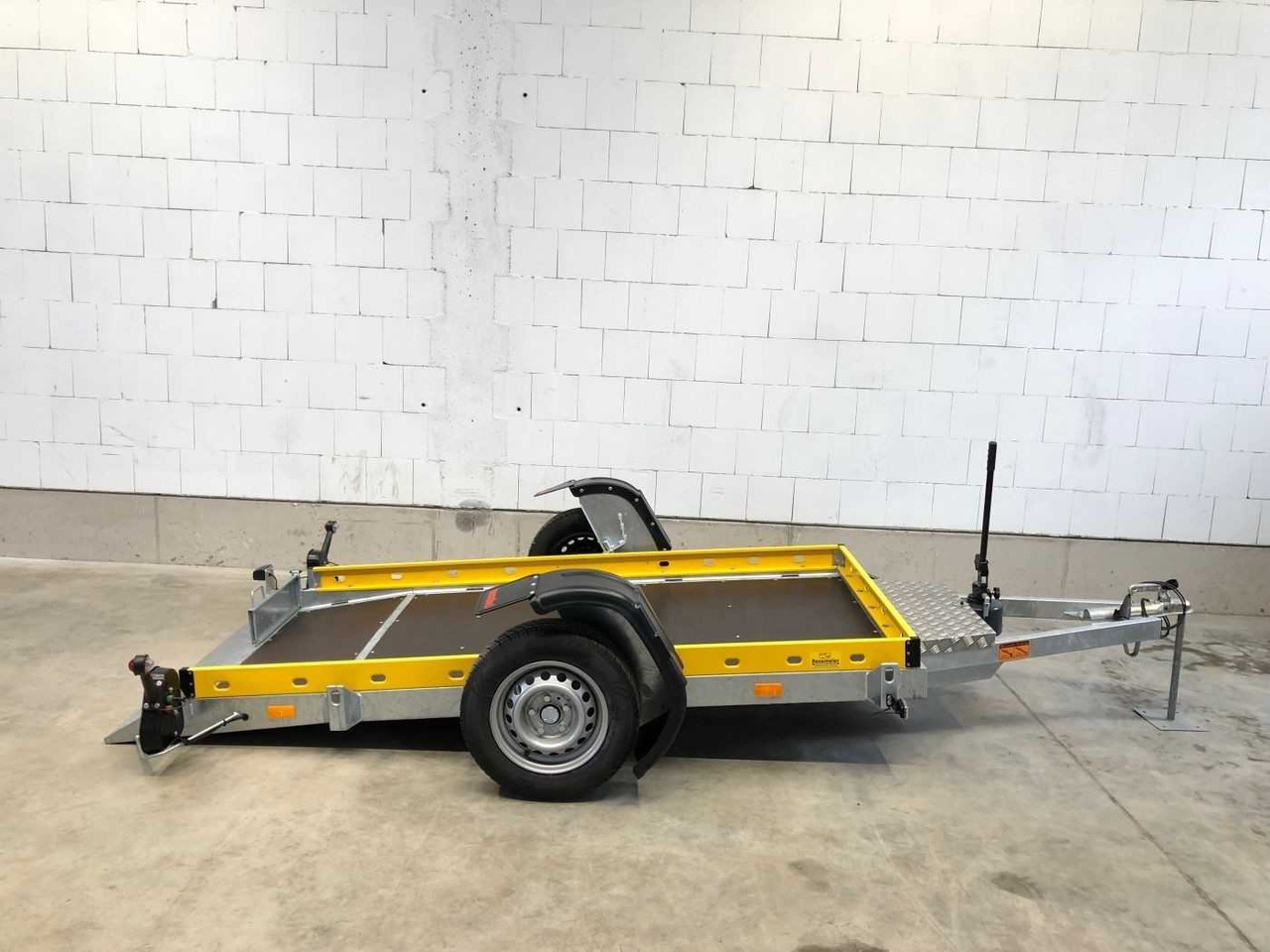 VEZEKO Husky F 08.25 Absenker - Roll-off/ Skip trailer: picture 1 VEZEKO Husky F 08.25 Absenker - Roll-off/ Skip trailer: picture 1