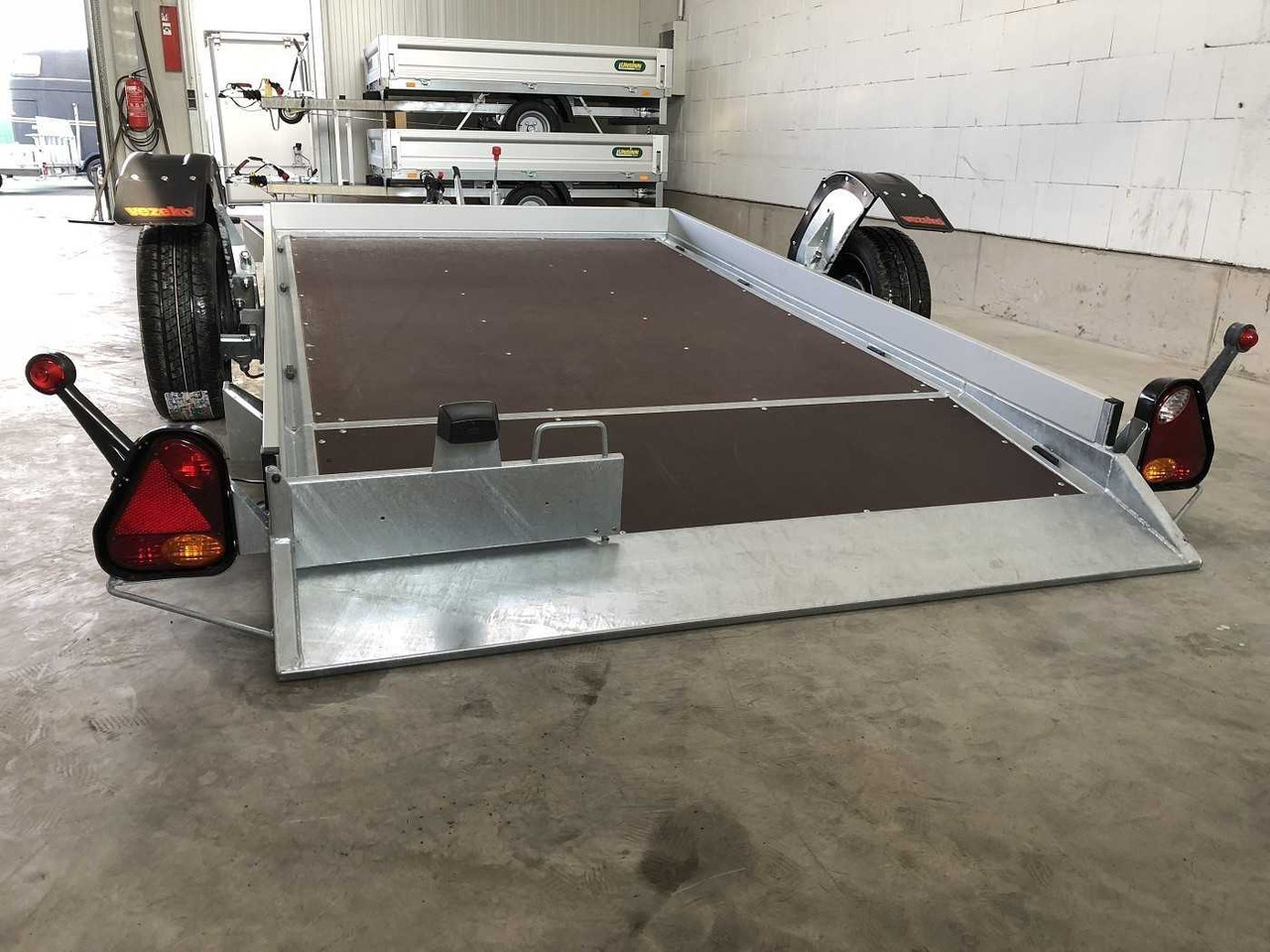 VEZEKO Husky FB 15.28 Absenker - Roll-off/ Skip trailer: picture 5 VEZEKO Husky FB 15.28 Absenker - Roll-off/ Skip trailer: picture 5