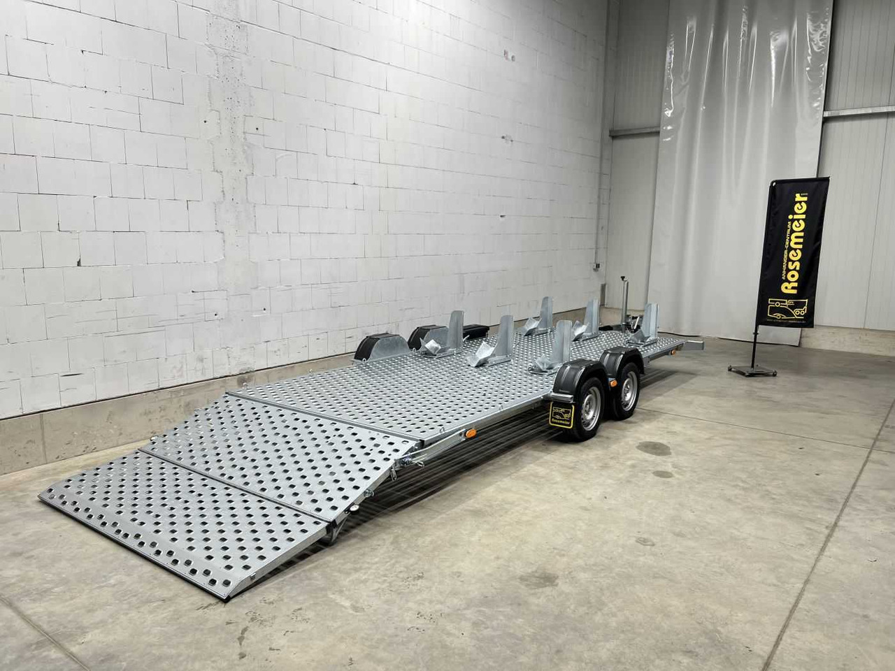 VEZEKO Motovan D 27+Box Motorradanhänger - Motorcycle trailer: picture 2 VEZEKO Motovan D 27+Box Motorradanhänger - Motorcycle trailer: picture 2