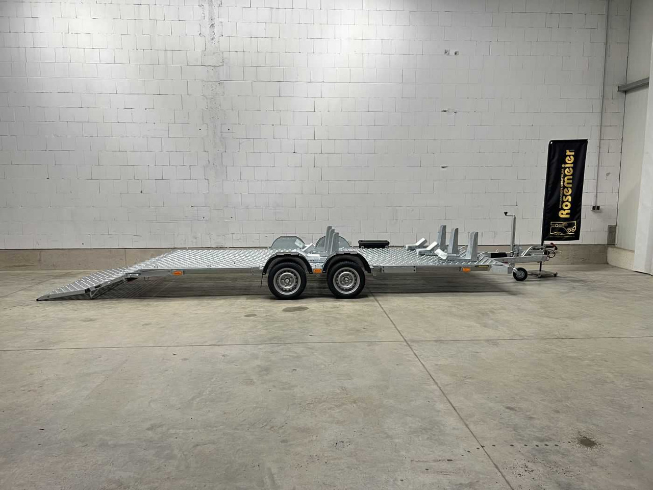 VEZEKO Motovan D 27+Box Motorradanhänger - Motorcycle trailer: picture 1 VEZEKO Motovan D 27+Box Motorradanhänger - Motorcycle trailer: picture 1