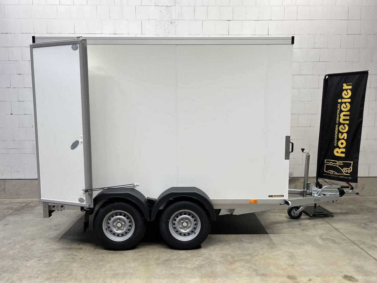 VEZEKO TK B 27.30 Kofferanhänger - Closed box trailer: picture 1 VEZEKO TK B 27.30 Kofferanhänger - Closed box trailer: picture 1