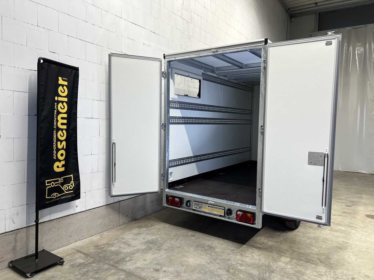 VEZEKO TK B 27.35 Individual Kofferanhänger - Closed box trailer: picture 5 VEZEKO TK B 27.35 Individual Kofferanhänger - Closed box trailer: picture 5