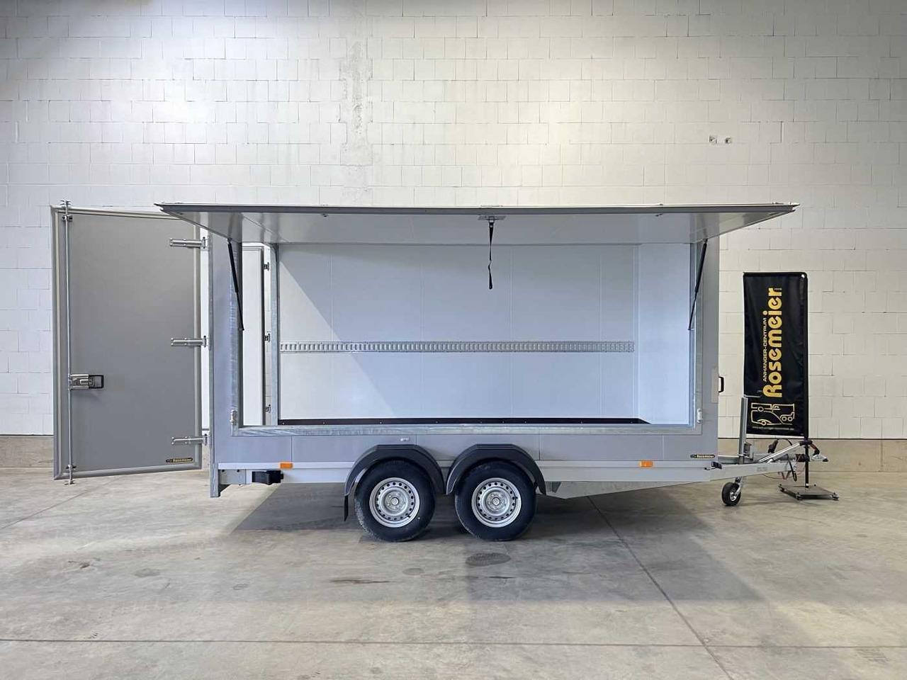 VEZEKO TK D 27.40 Flügeltüren+Seitenk Kofferanhänger Promotionanhänger - Closed box trailer: picture 1 VEZEKO TK D 27.40 Flügeltüren+Seitenk Kofferanhänger Promotionanhänger - Closed box trailer: picture 1